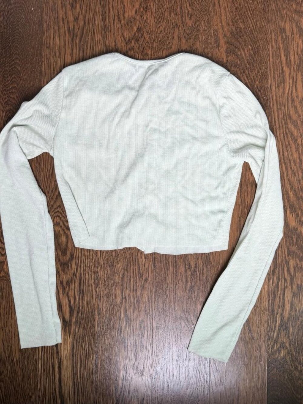 Light green long sleeve button up cropped